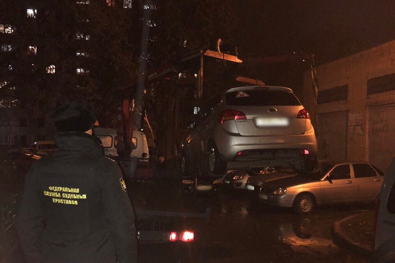 лексус приставами