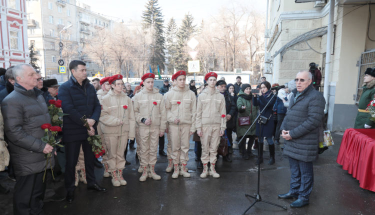 герои