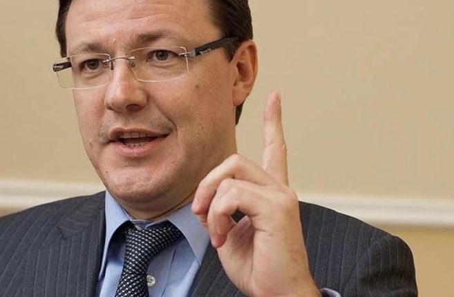 Азаров
